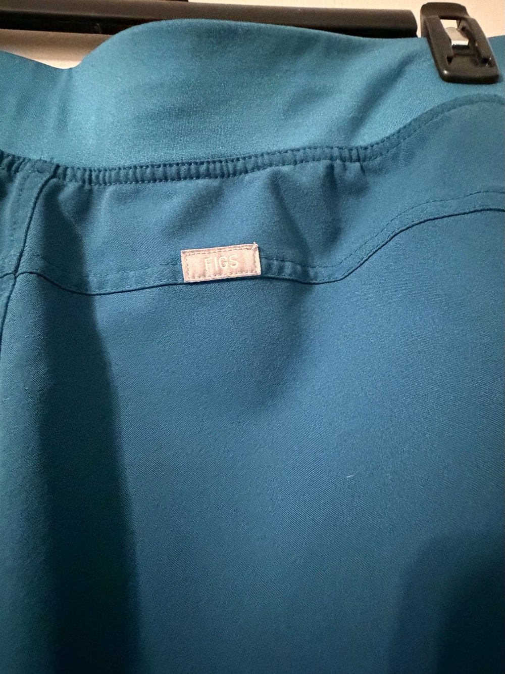 Women’s FIGS SCRUB PANTS EXCELLENT CONDITION - Picture 3 of 3